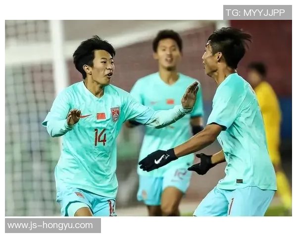 弗拉门戈与约森独立的激烈对决展现足球魅力与团队精神 弗拉门戈与约森独立的激烈对决展现足球魅力与团队精神