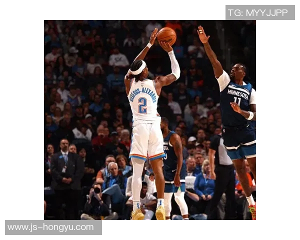 勇士与雷霆激战11月4日NBA赛场精彩瞬间回顾与分析