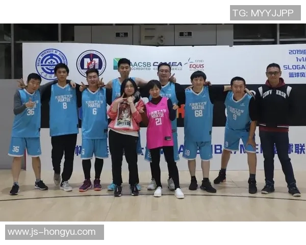 广州篮球队配合问题引发热议球迷对战术和球员默契提出不同看法MBA