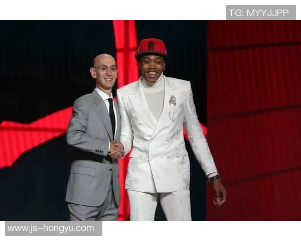 斯科蒂巴恩斯的崛起之路:从新秀到NBA明星的成长历程揭秘 斯科蒂巴恩斯的崛起之路:从新秀到NBA明星的成长历程揭秘