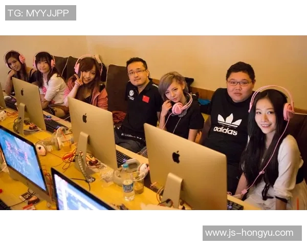 LNG战队的荣耀与挑战：从默默无闻到英雄联盟舞台的奋斗历程